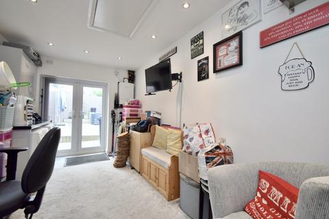 6 Carty Road, Hamilton, Leicester, LE5 1QS