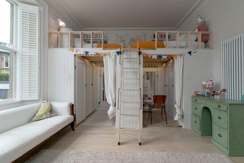 9a Summerside Street, Edinburgh, EH6 4NT
