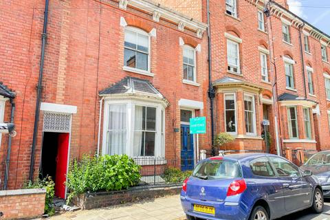 4 bedroom terraced house to rent, Newtown Street, Leicester, LE1