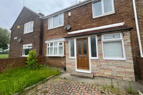 3 bedroom terraced house to rent, Fox Avenue, South Shields