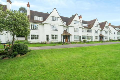 3 bedroom flat for sale, Leicester House, Watts Road, Thames Ditton, KT7