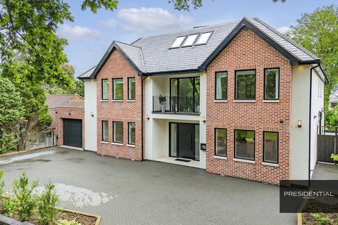 undefined, Chigwell IG7