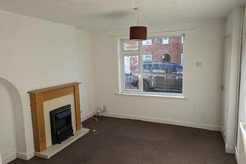 2 bedroom terraced house to rent, Tansley Avenue, Wigston LE18