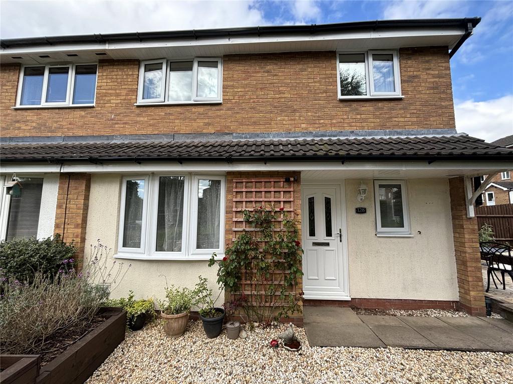 Charlecote Park, Telford, Shropshire... 2 bed terraced house for sale