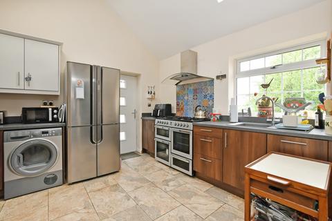 1 bedroom cottage for sale, Quoit Green, Dronfield, Derbyshire, S18 1SJ