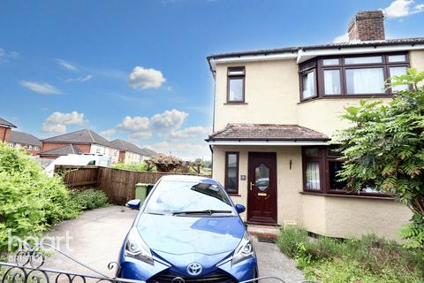 3 bedroom end of terrace house for sale, Risdale Road, Bristol