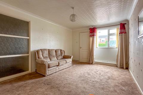 2 bedroom flat for sale, Grove Street, Balderton NG24