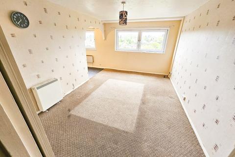 2 bedroom flat for sale, Beaconview Road, West Bromwich B71