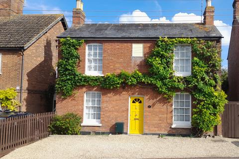 4 bedroom detached house for sale, Quainton Road, Aylesbury HP18