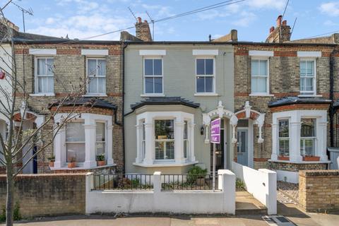 4 bedroom terraced house to rent, Festing Road, London