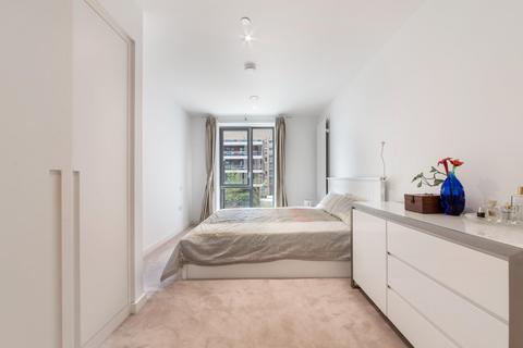 2 bedroom apartment for sale, Fairwater House, Royal Wharf, E16