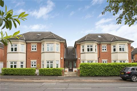 3 bedroom apartment for sale, Hook Heath Avenue, Woking, Surrey, GU22