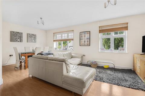 3 bedroom apartment for sale, Hook Heath Avenue, Woking, Surrey, GU22