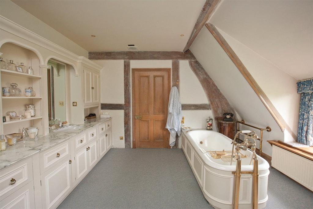 Principal Bathroom