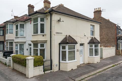 2 bedroom end of terrace house for sale, Leopold Road, Ramsgate, CT11