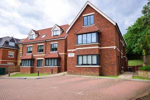 2 bedroom apartment to rent, Foxley Lane Purley CR8