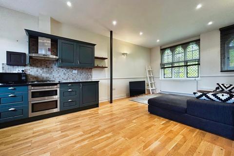 2 bedroom apartment to rent, Hatch Lane, Windsor SL4