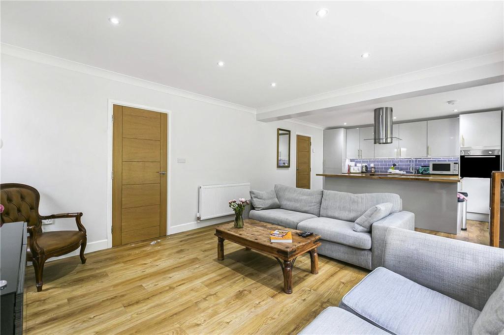 Mardley Avenue, Welwyn, Hertfordshire 2 bed bungalow for sale £500,000