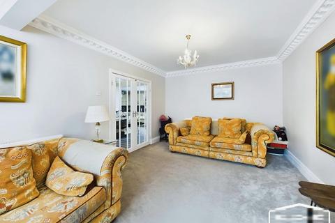 Lyncroft Bursnips Road, Essington, Wolverhampton, WV11 2RE