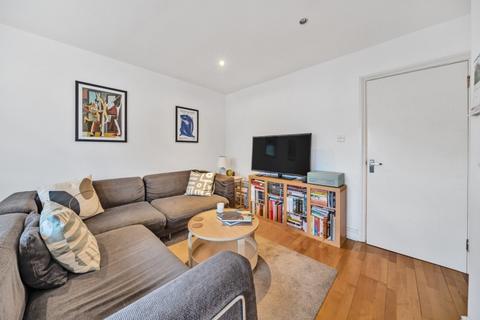1 bedroom flat to rent, Northcote Road Battersea SW11