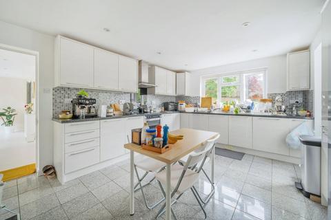 5 bedroom house for sale, Sutherland Drive, Guildford GU4