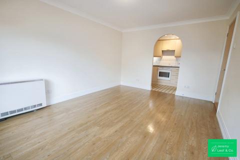 2 bedroom flat for sale, Coachmans Lodge, 24-26 Friern Park, North Finchley, N12