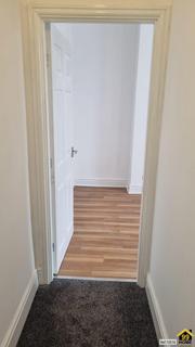 3 bedroom apartment to rent, Queens Road, Birkenhead, Merseyside, CH42