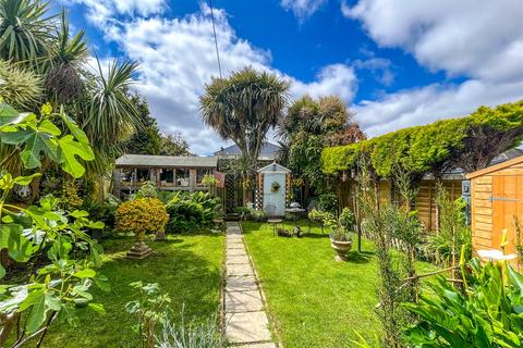 2 bedroom semi-detached house for sale, Stourbank Road, Christchurch, Dorset, BH23