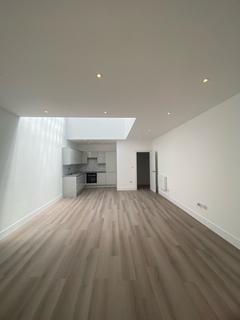 2 bedroom flat to rent, Christchurch Road, Boscombe