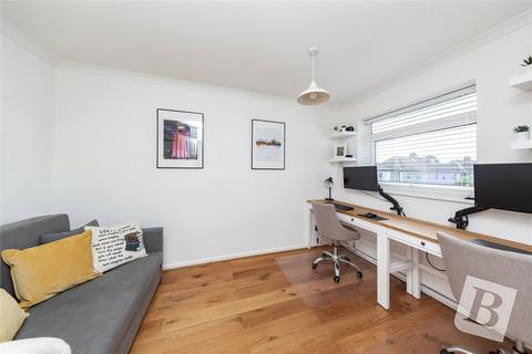 2 Valley Close, Waltham Abbey, EN9 2DU