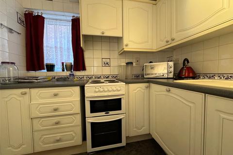 1 bedroom apartment to rent, Underwood Road, Caterham, Surrey, CR3