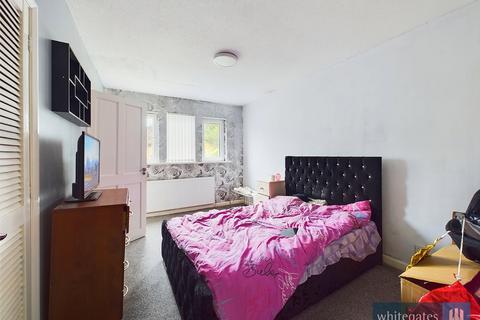 11 Colston Close, Bradford, BD8 0BN