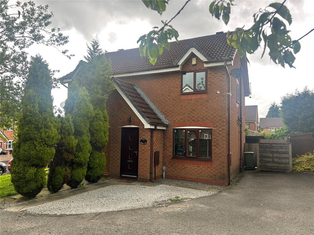 Fresca Road, Moorside, Oldham... 2 bed semidetached house for sale £