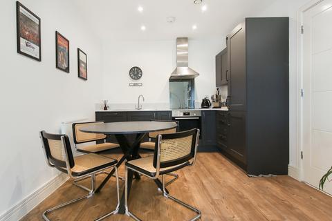 Flat 8, 63 Ocean Drive, Edinburgh, EH6 6BP
