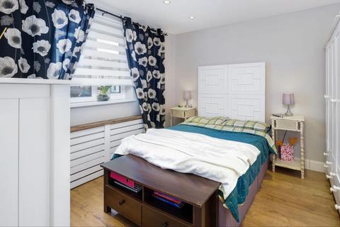 2 bedroom maisonette for sale, Hatton Avenue, Slough SL2
