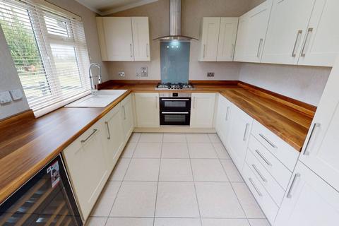 2 bedroom lodge for sale, Ashby-cum Fenby North Lincolnshire