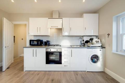2 bedroom flat to rent, Tulse Hill, Tulse Hill, London, SW2