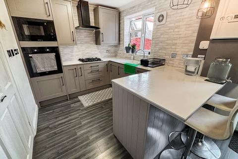 24 Links Drive, Tilehurst, Reading, RG30 4YT