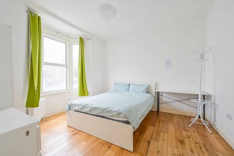 6 bedroom terraced house to rent, PORTREE STREET, Tower Hamlets, London, E14