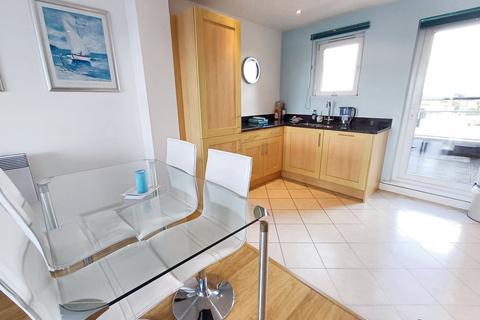 2 bedroom apartment for sale, Newfoundland Drive, Baiter Park, Poole, Dorset, BH15