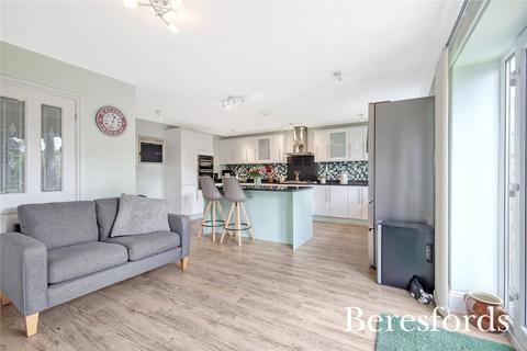 2 Brookside, Billericay, CM11 1DS