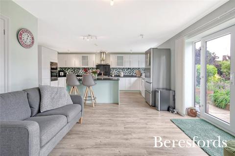 2 Brookside, Billericay, CM11 1DS