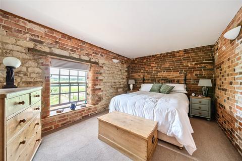 2 bedroom apartment for sale, Watermill Lane, Wolverton Mill, Milton Keynes, Buckinghamshire, MK12