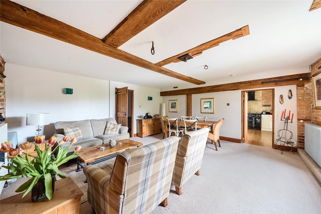 Sitting/Dining Room