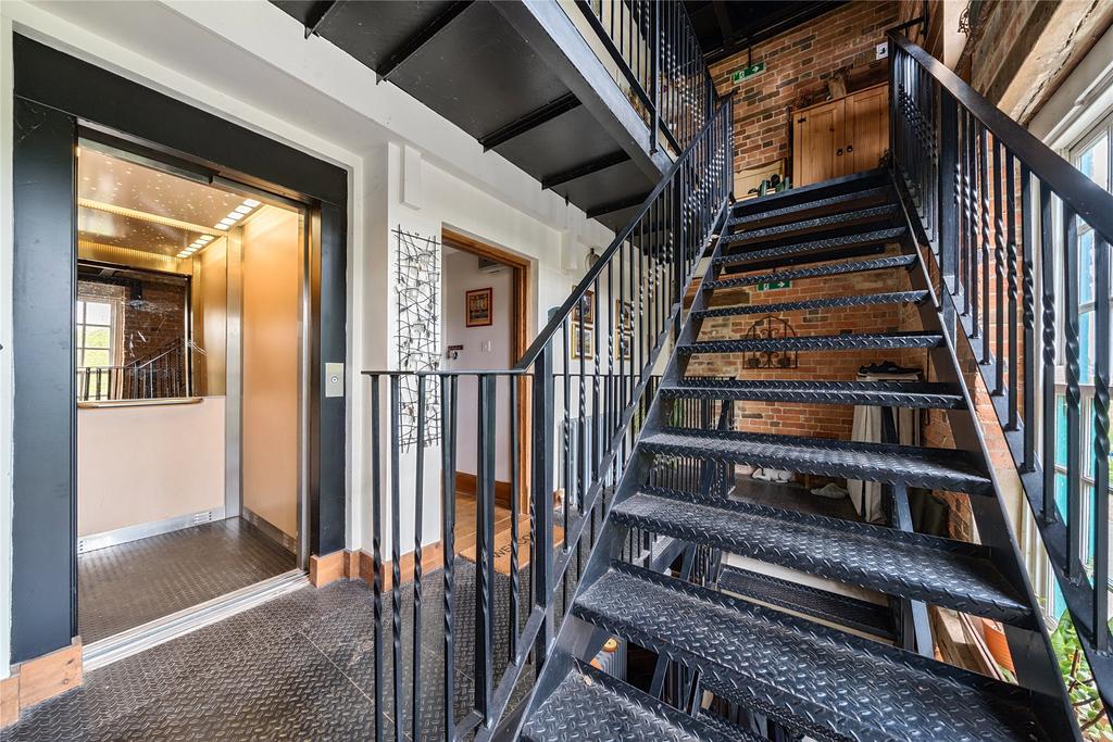 Staircase and Lift