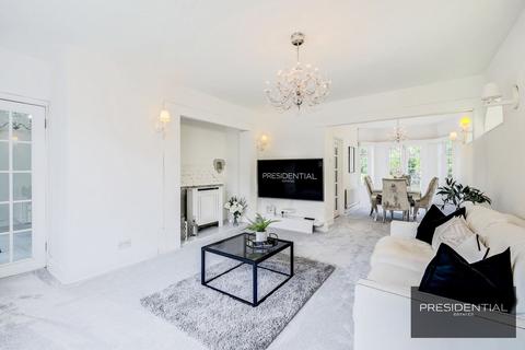 4 bedroom detached house for sale, Chigwell IG7