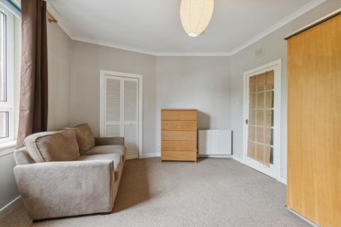 2 bedroom apartment to rent, Larchfield Place, Flat 2/2, Scotstounhill, Glasgow, G14 9YJ