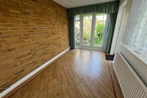 3 bedroom end of terrace house for sale, Thornton Road, Gosport, PO12 4LA