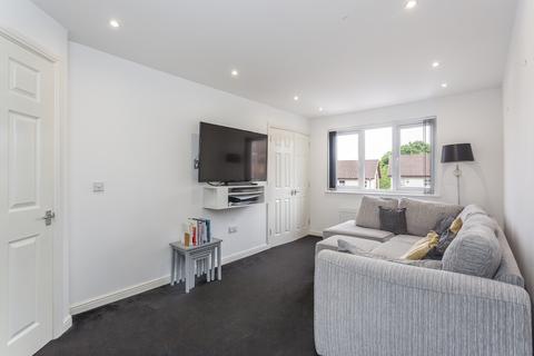 8 Berryknowes Drive, Glasgow, G52 2DZ