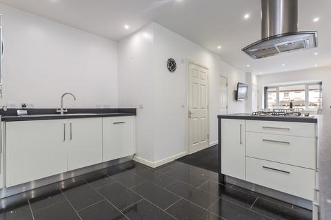 8 Berryknowes Drive, Glasgow, G52 2DZ